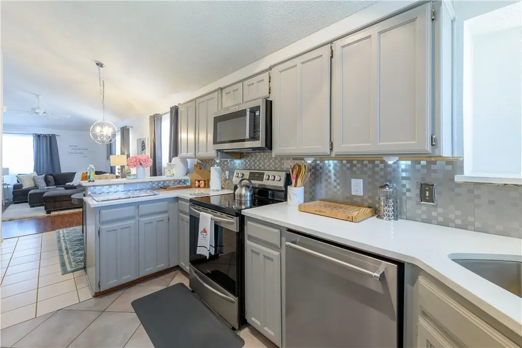 7825 Cardinal Court North Richland Hills TX 76180