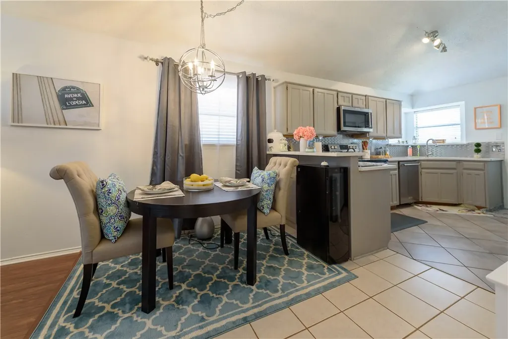 7825 Cardinal Court North Richland Hills TX 76180
