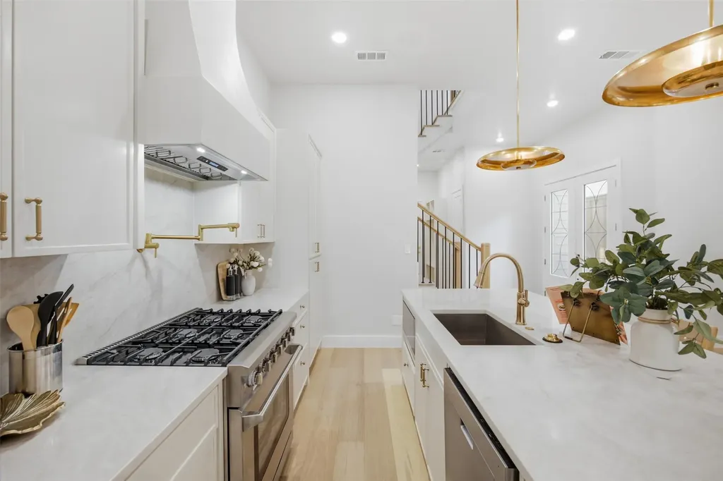 4615 Rusk Avenue Dallas TX 75204