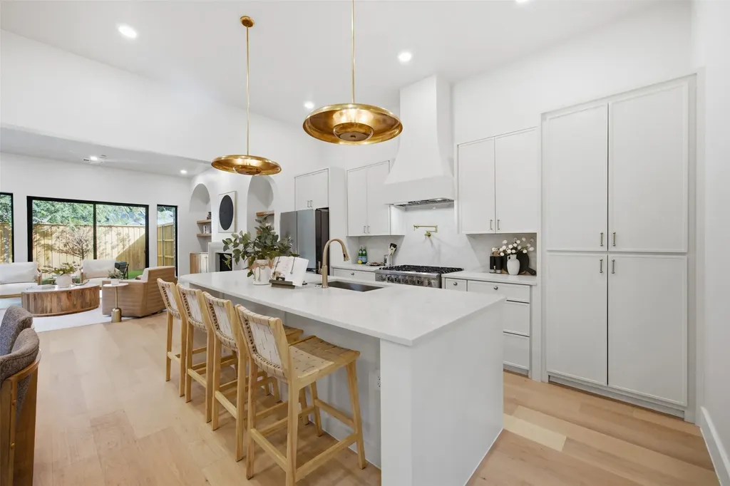4615 Rusk Avenue Dallas TX 75204