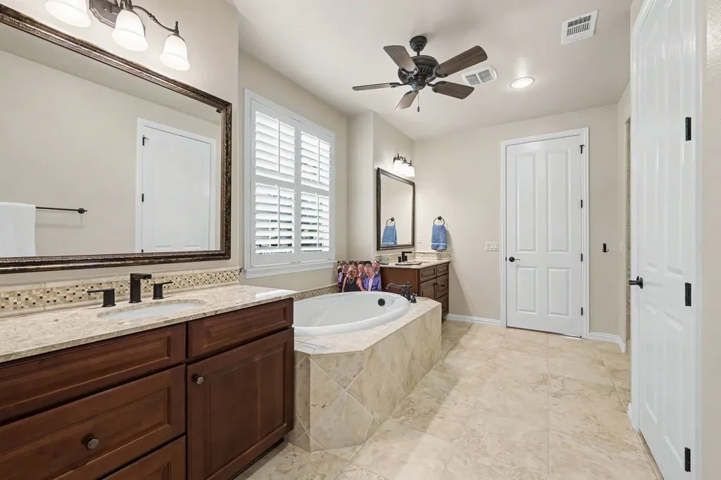 12013 Lockhart Court Denton TX 76207