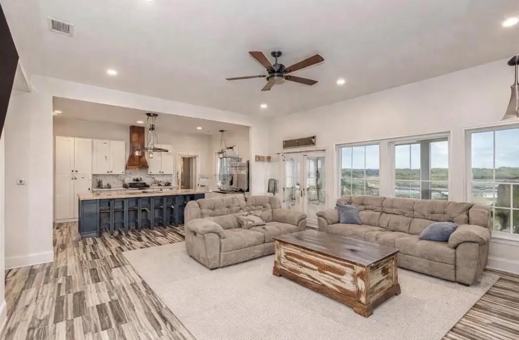 4886 County Road 1037 Celeste TX 75426