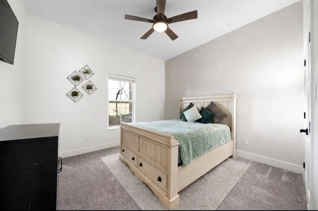 4886 County Road 1037 Celeste TX 75426