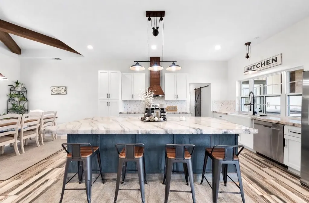 4886 County Road 1037 Celeste TX 75426