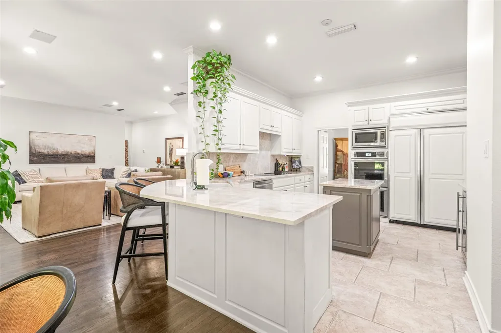 3713 Black Canyon Road Fort Worth TX 76109