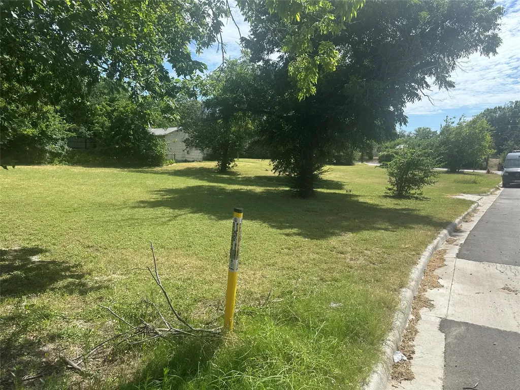3324 Mohawk Trail Lake Worth TX 76135