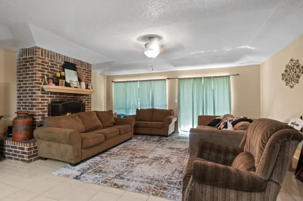 206 Carr Drive Mt Pleasant TX 75455