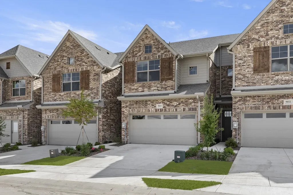 4631 Hawks Trail Oak Point TX 75068