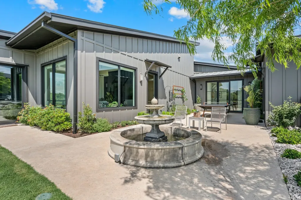 2036 High Meadow Court Bartonville TX 76226