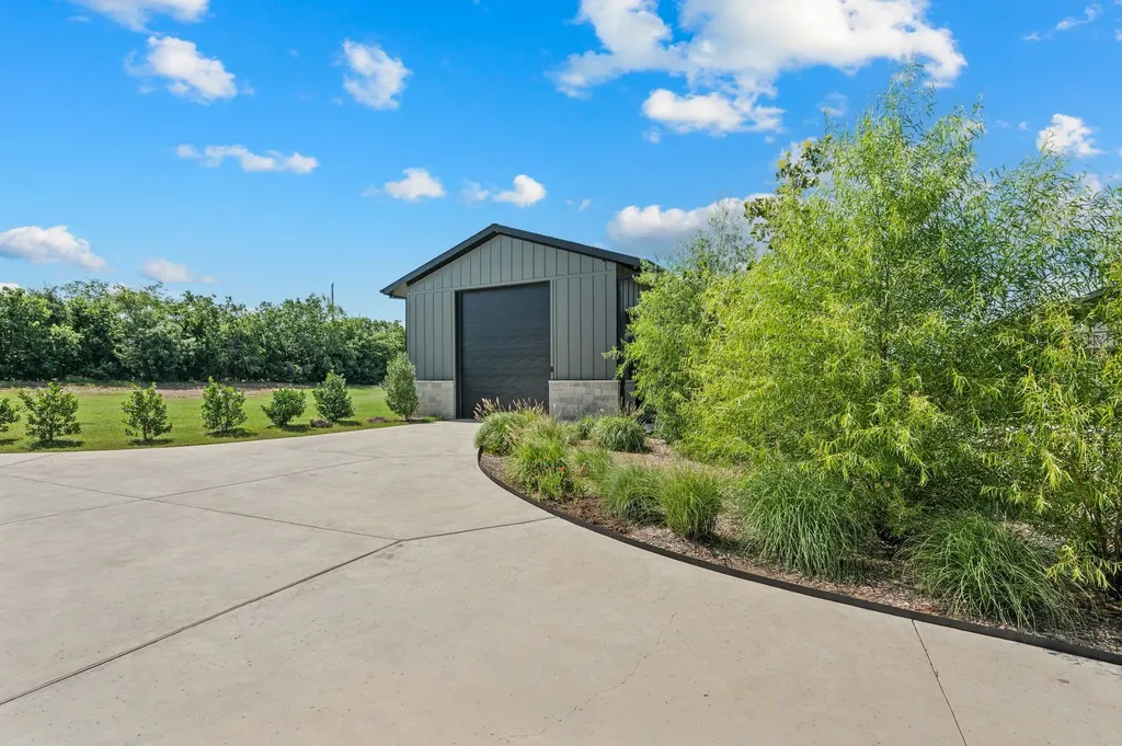 2036 High Meadow Court Bartonville TX 76226
