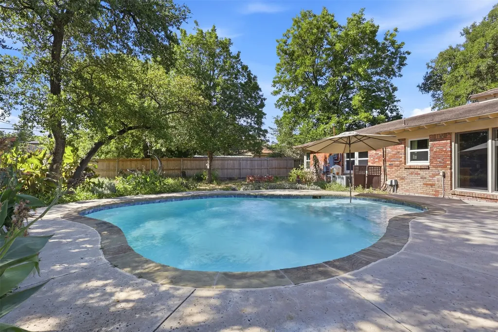 103 Paint Brush Road Lakeside TX 76108