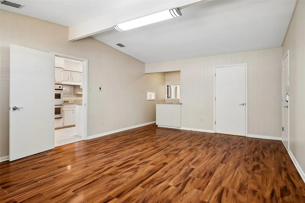 1204 Springwood Court Euless TX 76040