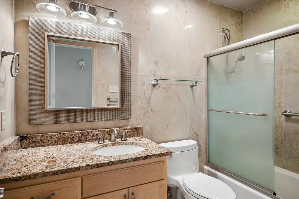 1204 Springwood Court Euless TX 76040