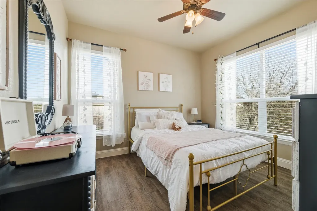 128 E Remuda Court Fort Worth TX 76108