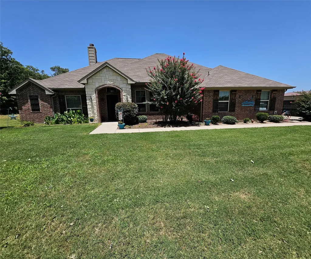 125 Brady Coleman Lane Springtown TX 76082