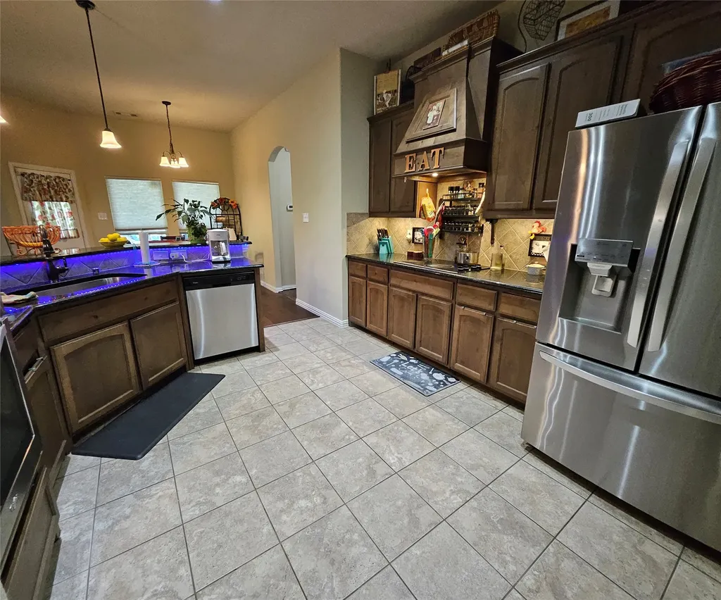 125 Brady Coleman Lane Springtown TX 76082