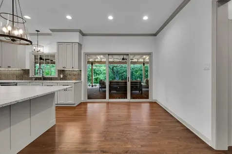 2825 Lake Air Drive Waco TX 76710