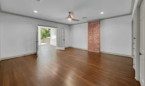 2825 Lake Air Drive Waco TX 76710