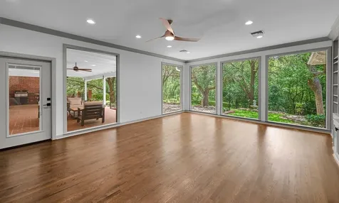 2825 Lake Air Drive Waco TX 76710