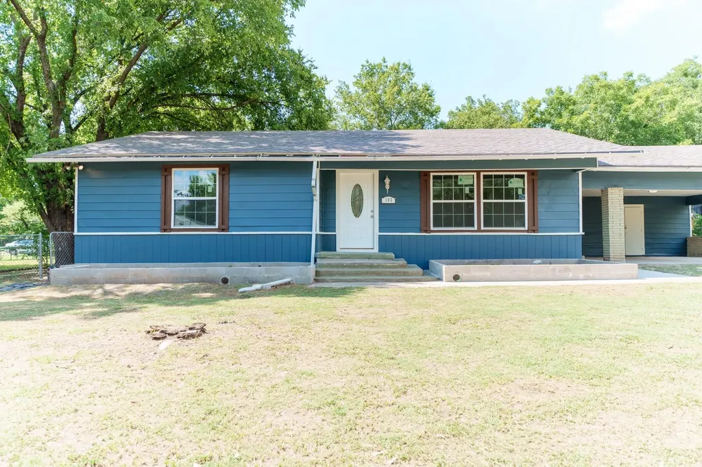 103 N 6th Street E Dawson TX 76639