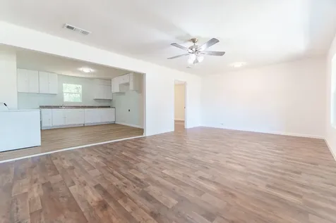 103 N 6th Street E Dawson TX 76639