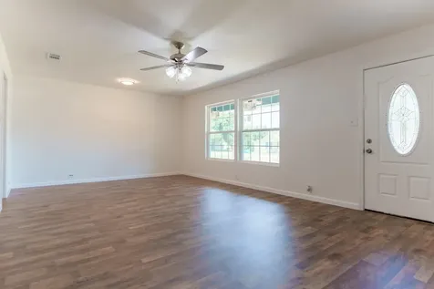 103 N 6th Street E Dawson TX 76639