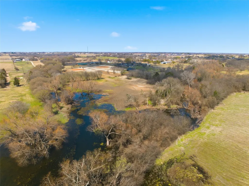 2303 Pilgrim Lane Lorena TX 76655