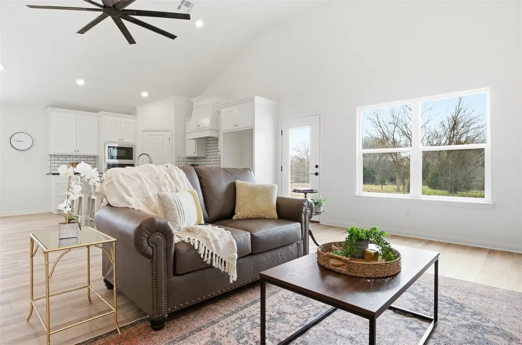 2303 Pilgrim Lane Lorena TX 76655
