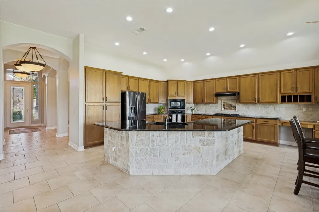 9908 Countryside Drive Denton TX 76207