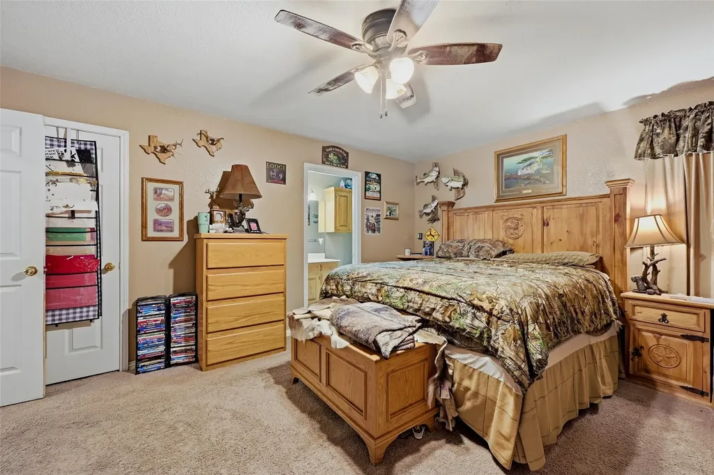 205 3rd Street Whitesboro TX 76273