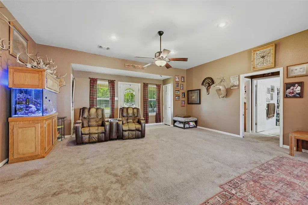 205 3rd Street Whitesboro TX 76273