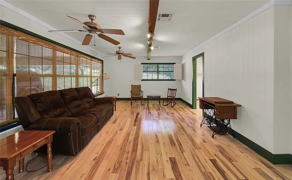 321 County Road 4275 Clifton TX 76634