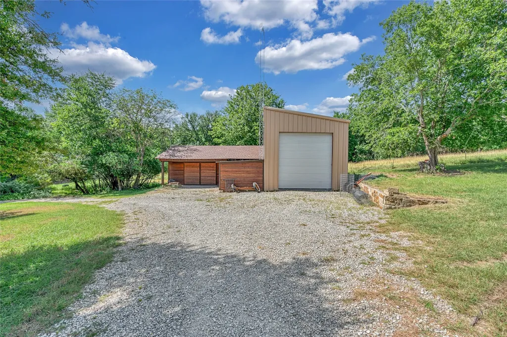 321 County Road 4275 Clifton TX 76634
