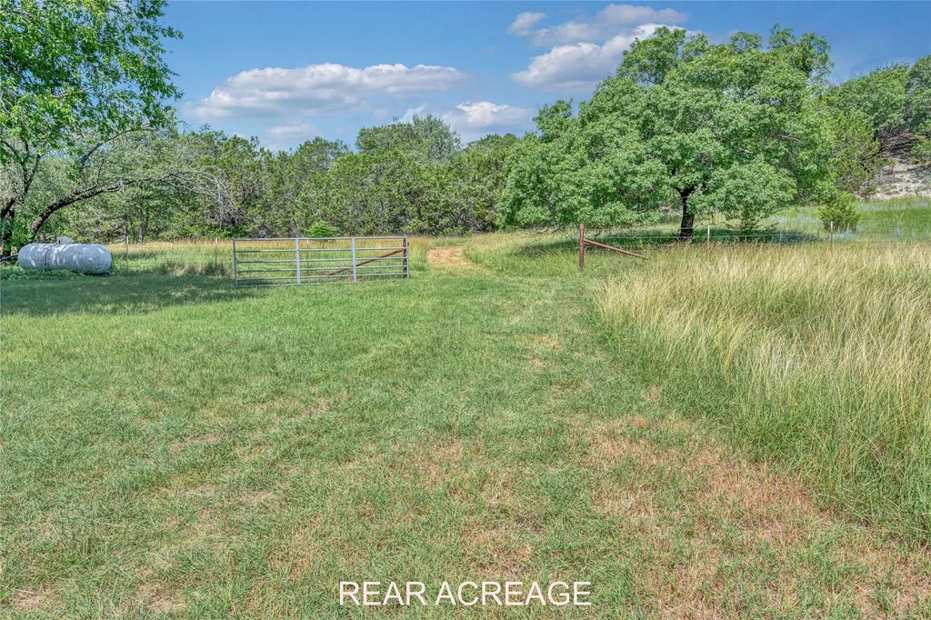 321 County Road 4275 Clifton TX 76634