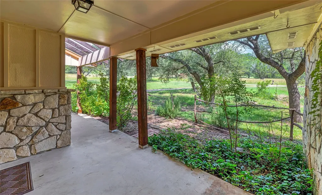 321 County Road 4275 Clifton TX 76634