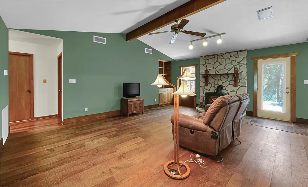 321 County Road 4275 Clifton TX 76634