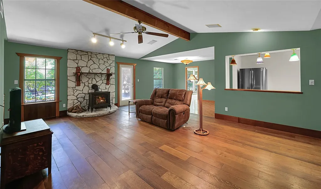 321 County Road 4275 Clifton TX 76634