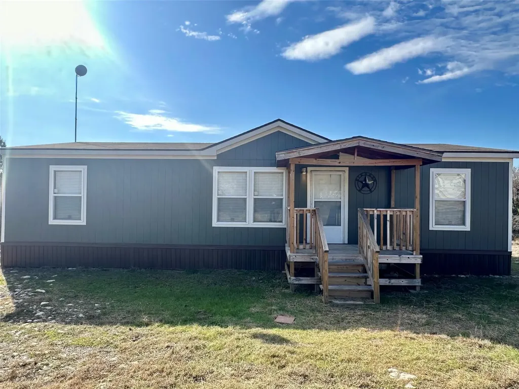 931 Thicket Trail Granbury TX 76048