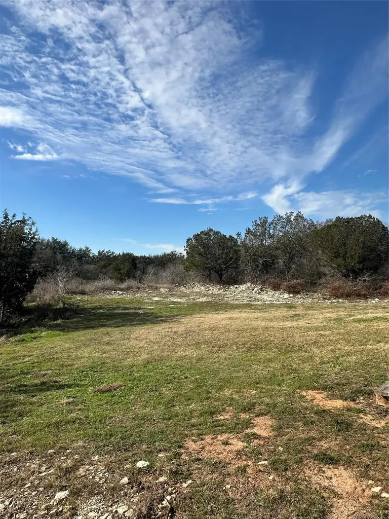 931 Thicket Trail Granbury TX 76048