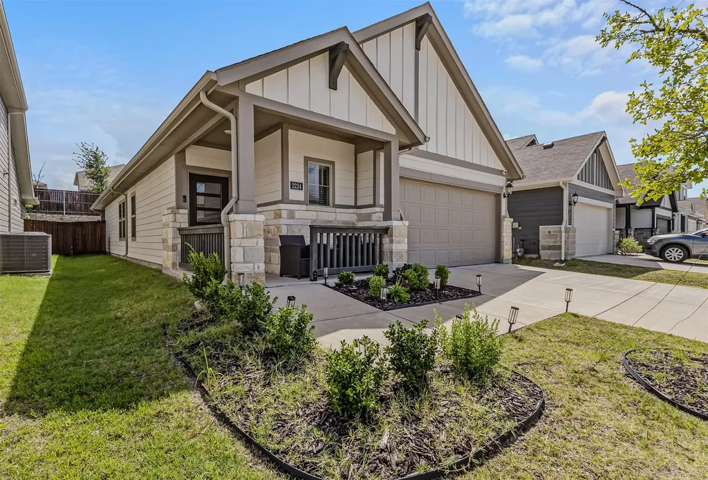 2224 Cliff Springs Drive Forney TX 75126
