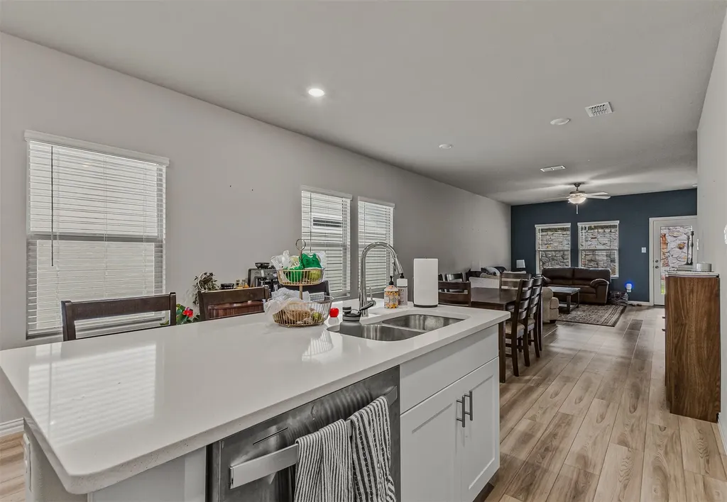 2224 Cliff Springs Drive Forney TX 75126