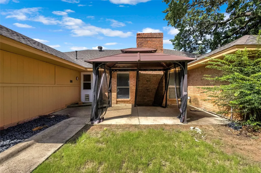 42 Indian Trail Hickory Creek TX 75065