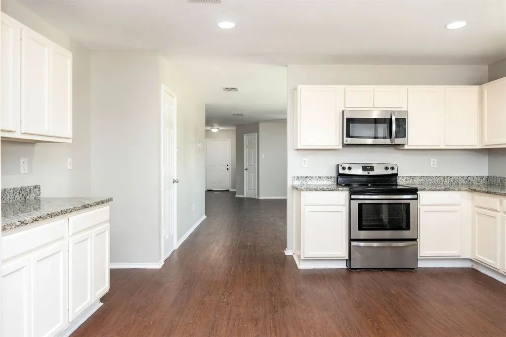 806 White Fields Way Arlington TX 76002