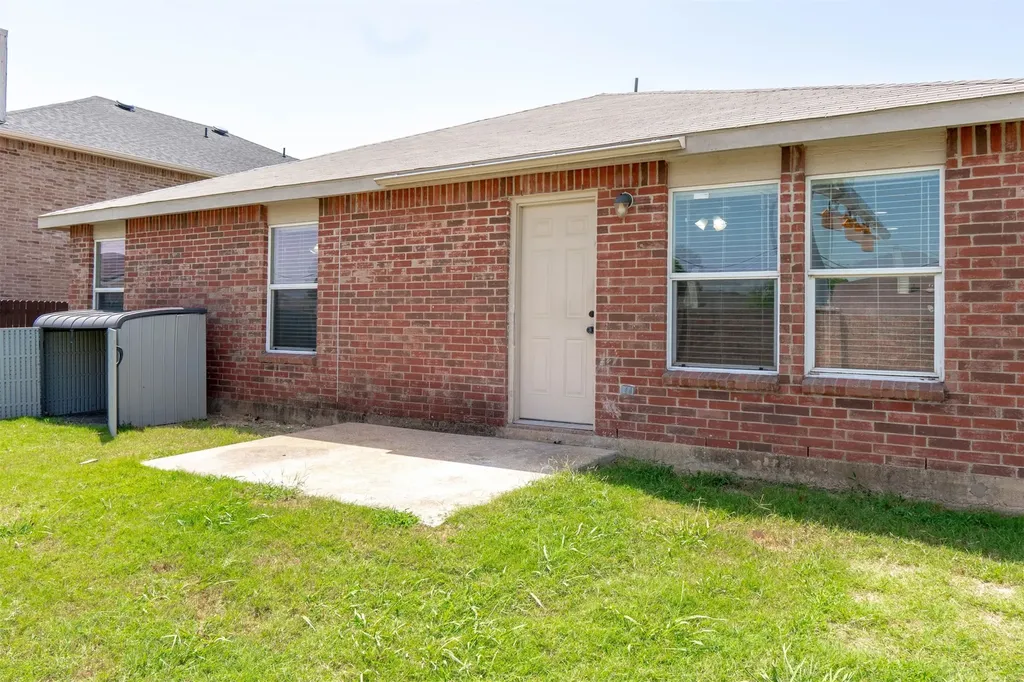 806 White Fields Way Arlington TX 76002