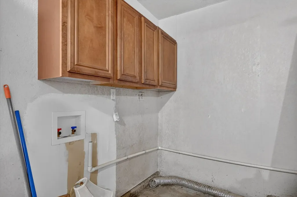 10434 Castlerock Drive Dallas TX 75217