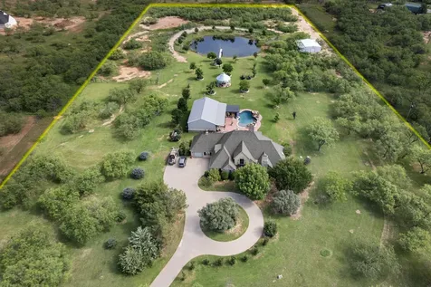 2524 State Highway 79 S Wichita Falls TX 76310