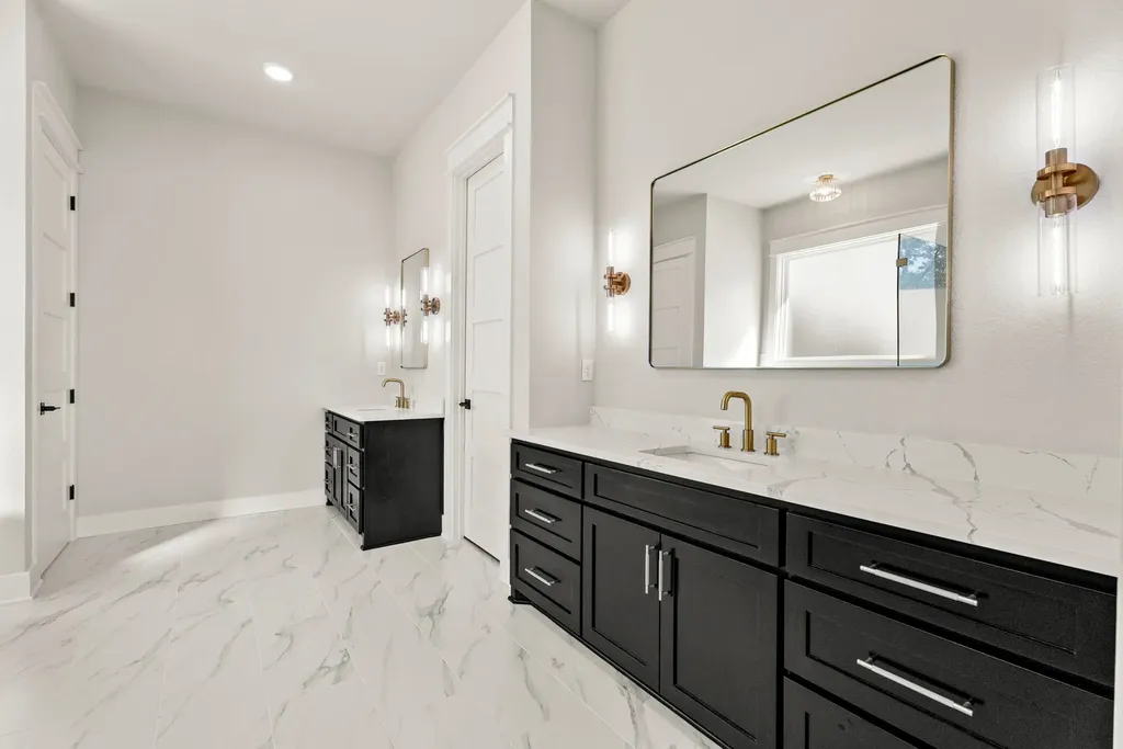 22405 Blue Water Chandler TX 75758