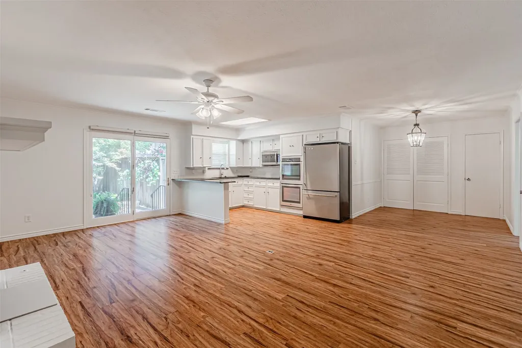 9133 Villa Park Circle Dallas TX 75225