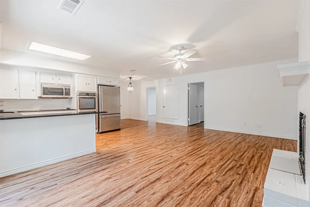 9133 Villa Park Circle Dallas TX 75225