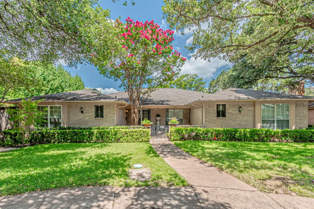 9133 Villa Park Circle Dallas TX 75225